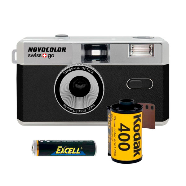 Swiss+Go Novocolor Cámara Analógica 35mm Flash Negra  Pack Pila+Film